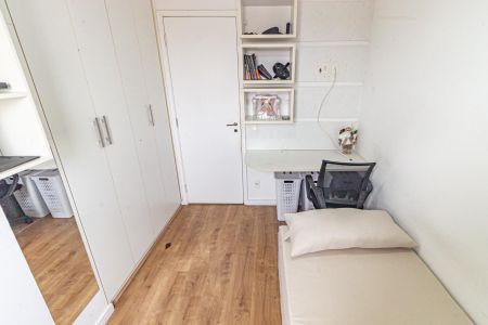 Apartamento à venda com 70m², 3 quartos e 2 vagas Apartamento à venda com 70m², 3 quartos e 2 vagasQuarto 1