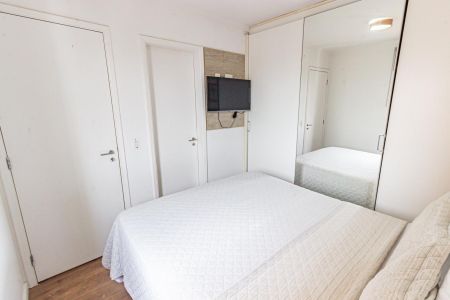 Apartamento à venda com 70m², 3 quartos e 2 vagas Apartamento à venda com 70m², 3 quartos e 2 vagasSuíte