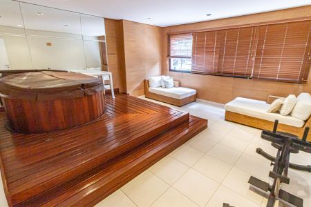 Apartamento à venda com 70m², 3 quartos e 2 vagas Apartamento à venda com 70m², 3 quartos e 2 vagasÁrea comum - Spa