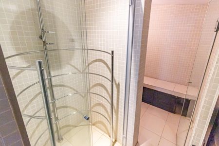 Apartamento à venda com 70m², 3 quartos e 2 vagas Apartamento à venda com 70m², 3 quartos e 2 vagasÁrea comum - Sauna