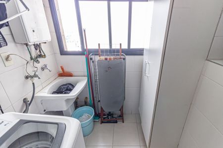 Apartamento à venda com 70m², 3 quartos e 2 vagas Apartamento à venda com 70m², 3 quartos e 2 vagasÁrea de Serviço