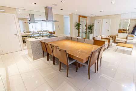 Apartamento à venda com 70m², 3 quartos e 2 vagas Apartamento à venda com 70m², 3 quartos e 2 vagasÁrea comum - Espaço Gourmet