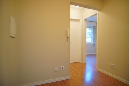 Sala de apartamento para alugar com 1 quarto, 32m² em Bela Vista, Porto Alegre