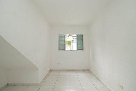 Quarto de casa para alugar com 1 quarto, 25m² em Vila California, São Paulo