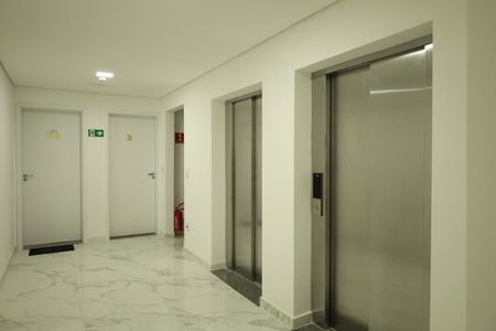 Apartamento para alugar com 32m², 1 quarto e sem vagaÁrea comum - Saguão do andar