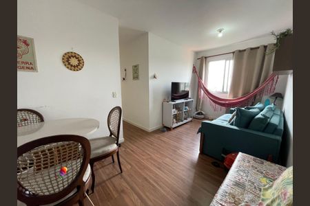 Sala de apartamento para alugar com 2 quartos, 50m² em Rio Pequeno, São Paulo