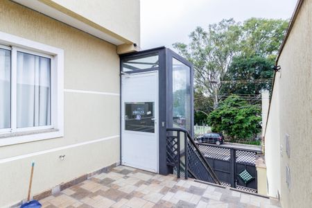 Casa de condomínio para alugar com 280m², 2 quartos e 1 vagaElevador
