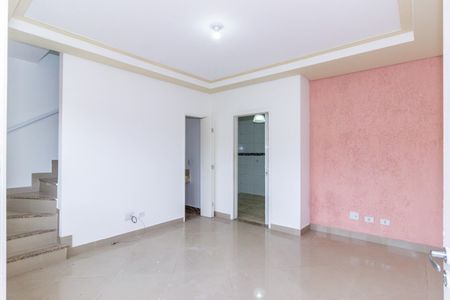 Sala de casa de condomínio para alugar com 2 quartos, 280m² em Vila Clarice, São Paulo