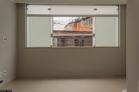 Casa para alugar com 160m², 3 quartos e 1 vaga Casa para alugar com 160m², 3 quartos e 1 vagaSala