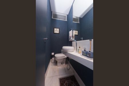 Apartamento à venda com 135m², 4 quartos e 4 vagasLavabo