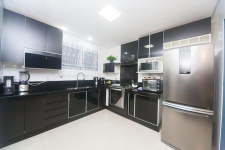 Apartamento à venda com 135m², 4 quartos e 4 vagasCozinha