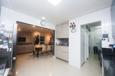 Apartamento à venda com 135m², 4 quartos e 4 vagasCozinha