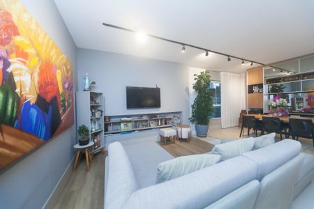 Apartamento à venda com 135m², 4 quartos e 4 vagasSala de TV