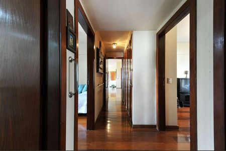 Apartamento à venda com 150m², 4 quartos e 2 vagas