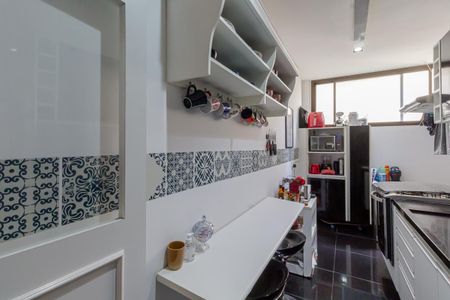 Apartamento à venda com 56m², 2 quartos e 1 vaga Apartamento à venda com 56m², 2 quartos e 1 vagaCozinha