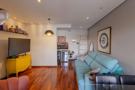Apartamento à venda com 56m², 2 quartos e 1 vaga Apartamento à venda com 56m², 2 quartos e 1 vagaSala