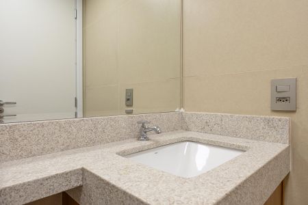 Apartamento para alugar com 26m², 1 quarto e sem vaga Apartamento para alugar com 26m², 1 quarto e sem vagaBanheiro da Suíte