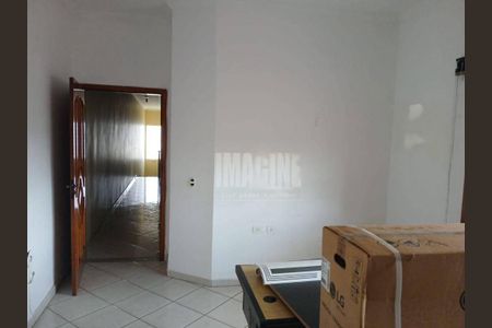 Casa à venda com 272m², 4 quartos e 3 vagas