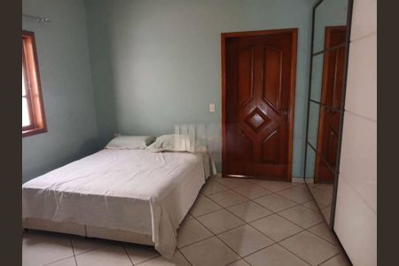 Casa à venda com 272m², 4 quartos e 3 vagas