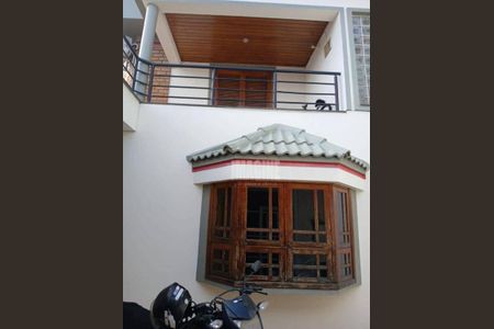 Casa à venda com 272m², 4 quartos e 3 vagas