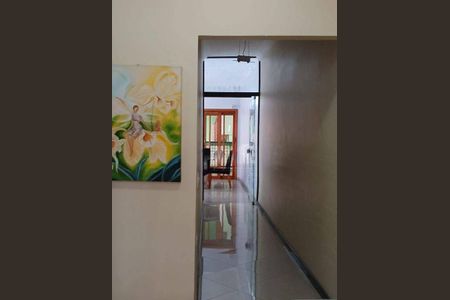 Casa à venda com 272m², 4 quartos e 3 vagas