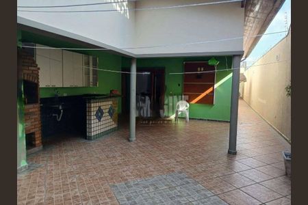Casa à venda com 272m², 4 quartos e 3 vagas