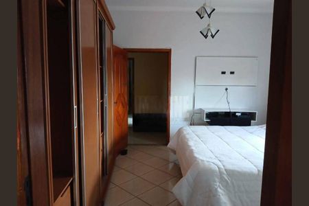 Casa à venda com 272m², 4 quartos e 3 vagas