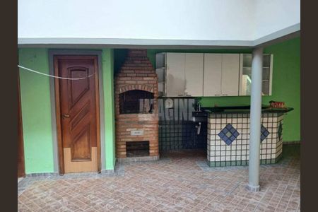 Casa à venda com 272m², 4 quartos e 3 vagas