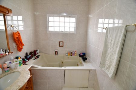 Casa de condomínio para alugar com 460m², 3 quartos e 3 vagasBanheiro Suíte