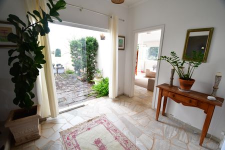 Casa de condomínio para alugar com 460m², 3 quartos e 3 vagasSala