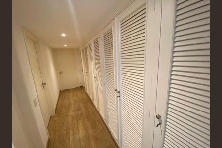 Apartamento para alugar com 409m², 4 quartos e 3 vagas