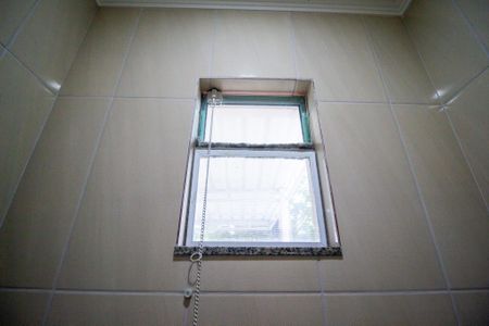 Casa de condomínio para alugar com 211m², 3 quartos e 3 vagasLavabo