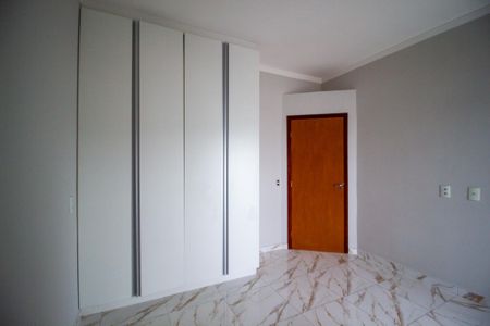 Casa de condomínio para alugar com 211m², 3 quartos e 3 vagasSuíte 2