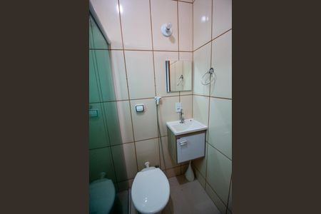 Casa de condomínio para alugar com 211m², 3 quartos e 3 vagasBanheiro da Suíte 2