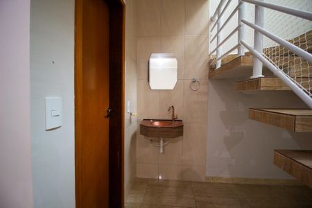 Casa de condomínio para alugar com 211m², 3 quartos e 3 vagasLavabo