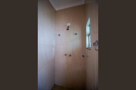 Casa de condomínio para alugar com 211m², 3 quartos e 3 vagasBanheiro de serviço