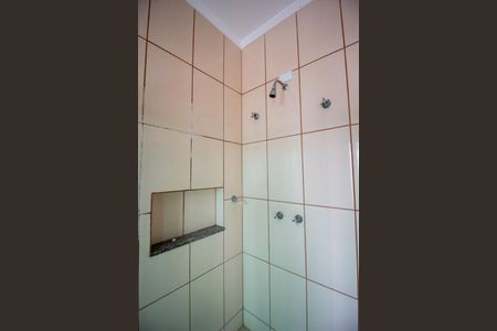 Casa de condomínio para alugar com 211m², 3 quartos e 3 vagasBanheiro da Suíte