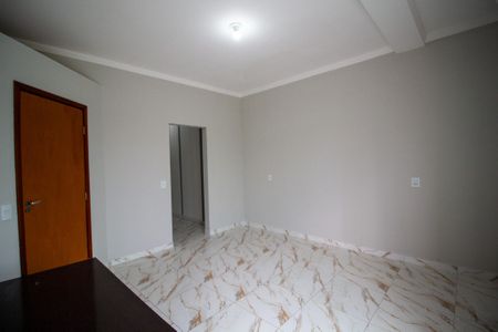 Casa de condomínio para alugar com 211m², 3 quartos e 3 vagasSuíte