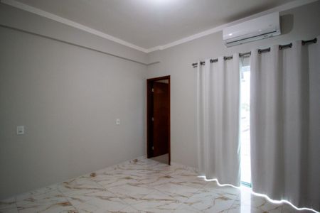 Casa de condomínio para alugar com 211m², 3 quartos e 3 vagasSuíte 3