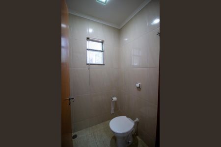 Casa de condomínio para alugar com 211m², 3 quartos e 3 vagasLavabo