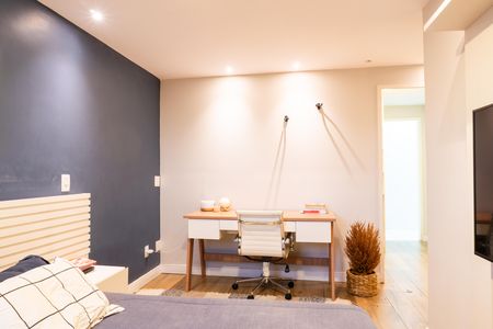Apartamento à venda com 250m², 3 quartos e 2 vagas Apartamento à venda com 250m², 3 quartos e 2 vagasSuíte 2