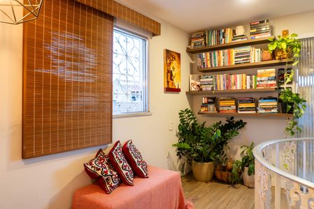 Apartamento à venda com 250m², 3 quartos e 2 vagas Apartamento à venda com 250m², 3 quartos e 2 vagasSala 2