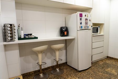 Apartamento à venda com 250m², 3 quartos e 2 vagas Apartamento à venda com 250m², 3 quartos e 2 vagasCozinha