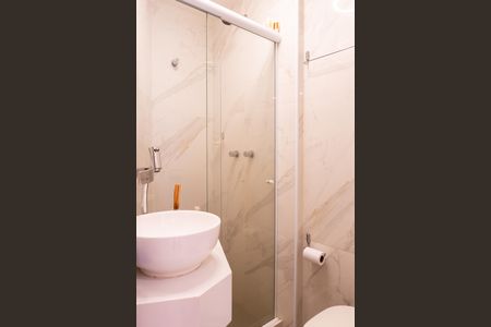 Apartamento à venda com 250m², 3 quartos e 2 vagas Apartamento à venda com 250m², 3 quartos e 2 vagasBanheiro Corredor