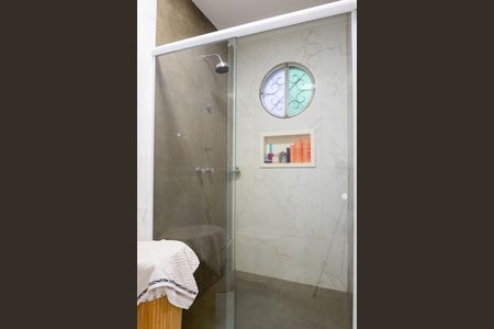 Apartamento à venda com 250m², 3 quartos e 2 vagas Apartamento à venda com 250m², 3 quartos e 2 vagasBanheiro da Suíte 2