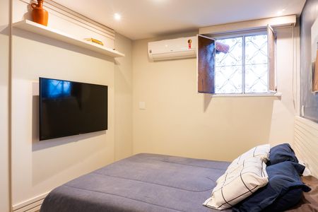 Apartamento à venda com 250m², 3 quartos e 2 vagas Apartamento à venda com 250m², 3 quartos e 2 vagasSuíte 2