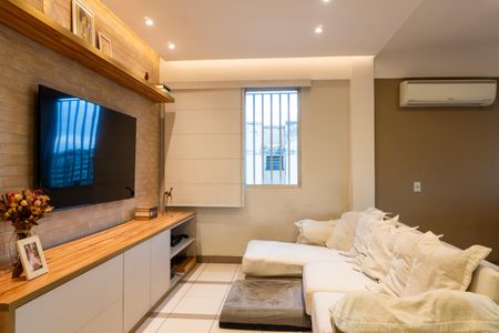 Apartamento à venda com 250m², 3 quartos e 2 vagas Apartamento à venda com 250m², 3 quartos e 2 vagasSala