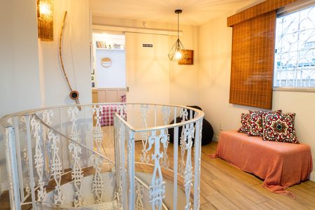 Apartamento à venda com 250m², 3 quartos e 2 vagas Apartamento à venda com 250m², 3 quartos e 2 vagasSala 2