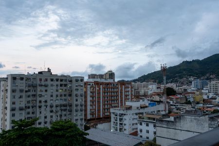 Apartamento à venda com 250m², 3 quartos e 2 vagas Apartamento à venda com 250m², 3 quartos e 2 vagasVista