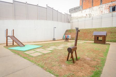 Apartamento para alugar com 42m², 2 quartos e sem vaga Apartamento para alugar com 42m², 2 quartos e sem vagaÁrea comum - Playground